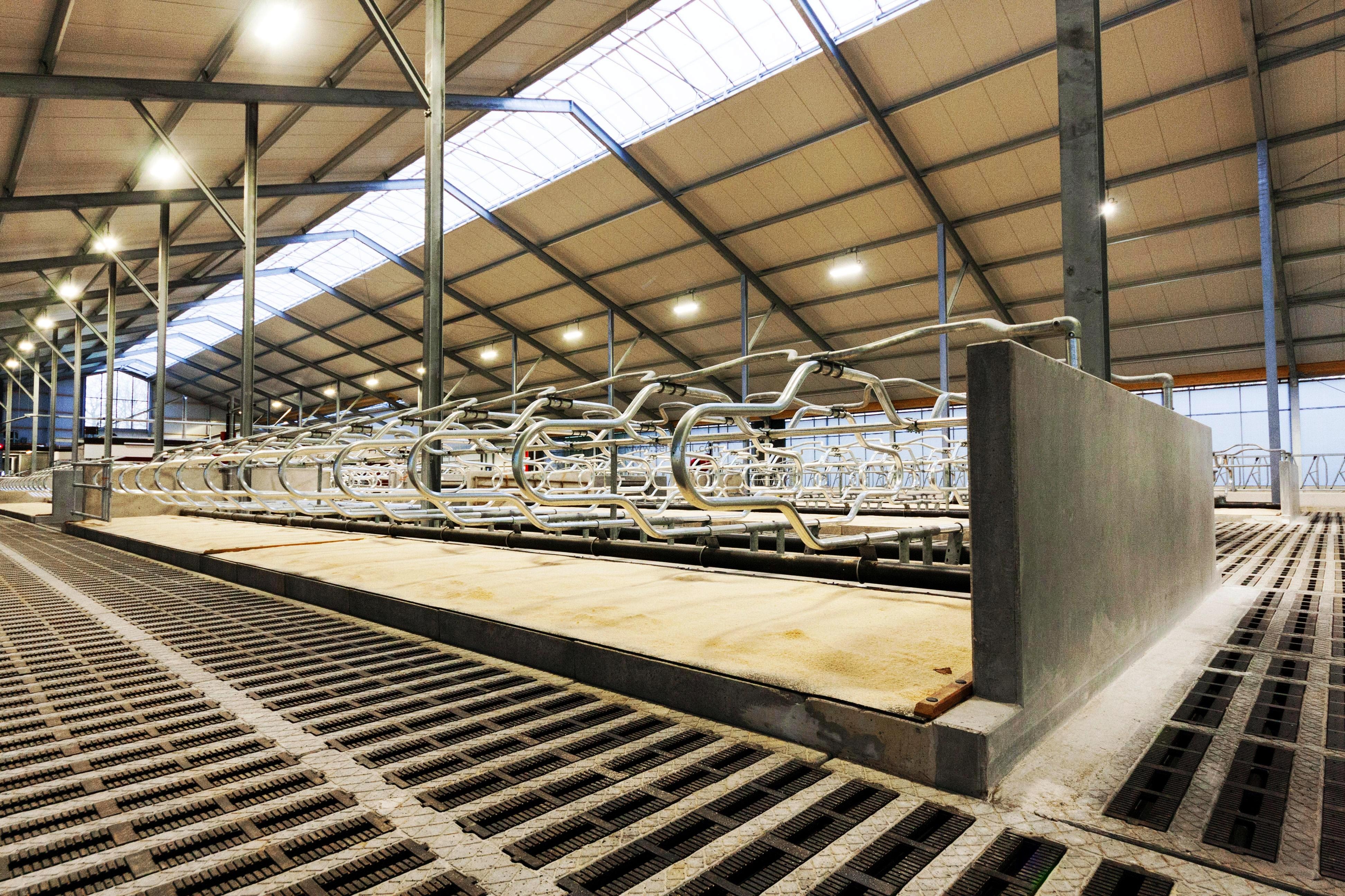 Izgaralı Ahır Tabanı Beton Izgara Fiyatları